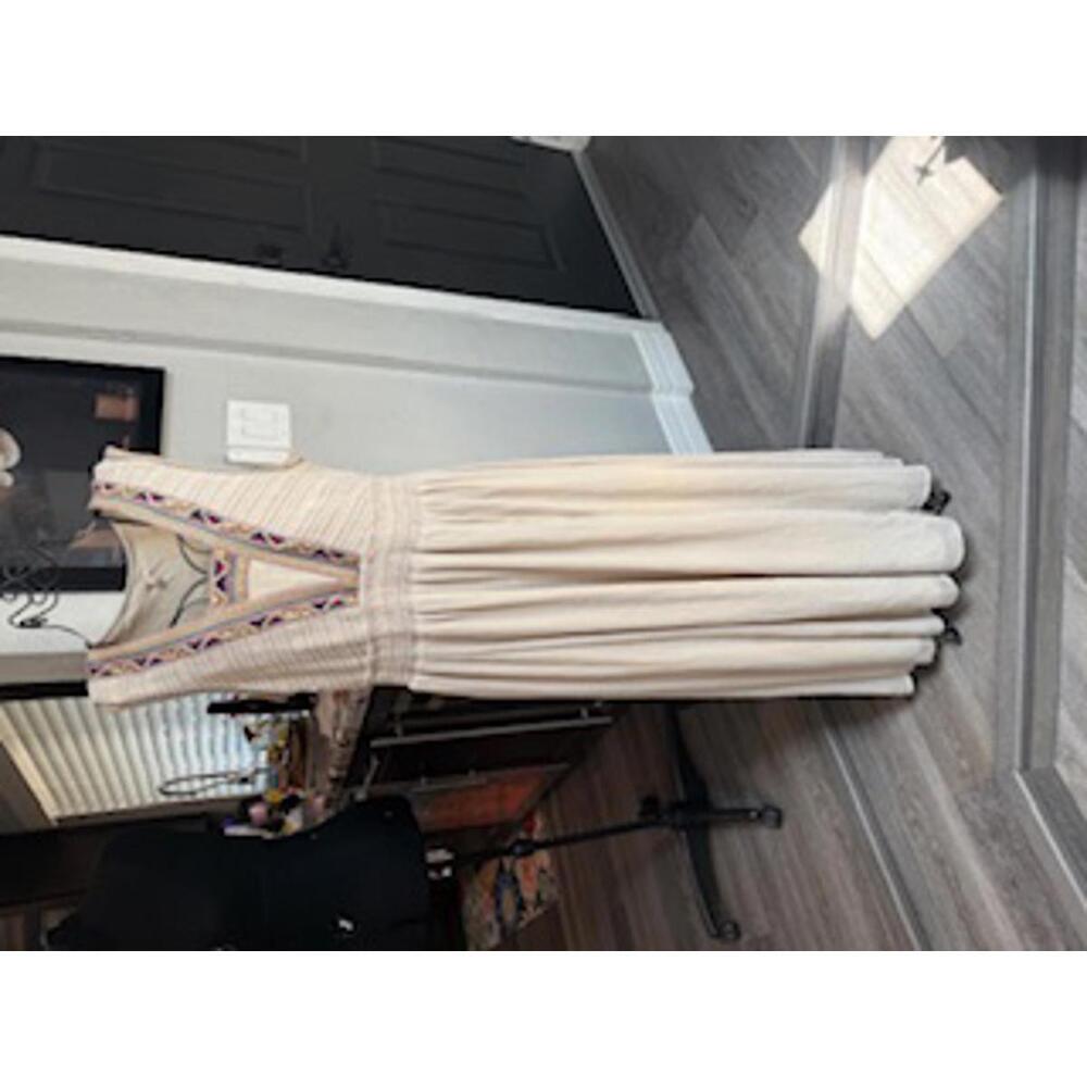 Designer Reba, V Neck Cream and embroidered top Size XL